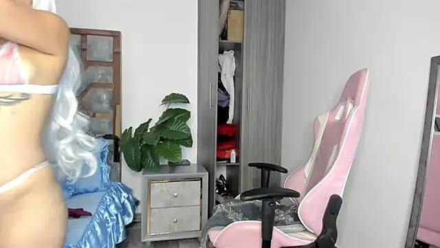 Snapshot of BRITHANY_SPARK chatting on 30, 1, 2025 BRITHANY SPARK online show from 30, 1, 2025