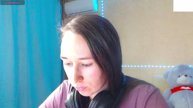 --Model--2 online show from 11, 2, 2025