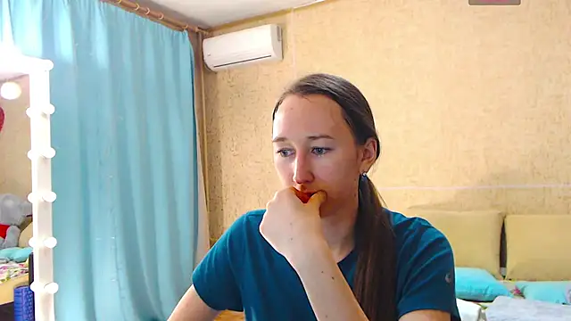 --Model--2 online show from 18, 3, 2025