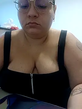 carola hotwife online show from 11, 5, 2026