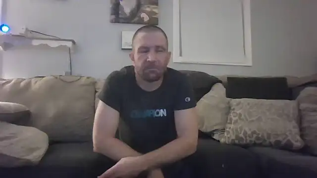 Snapshot of Edward_LongCock chatting on 17, 12, 2024 Edward LongCock online show from 17, 12, 2024