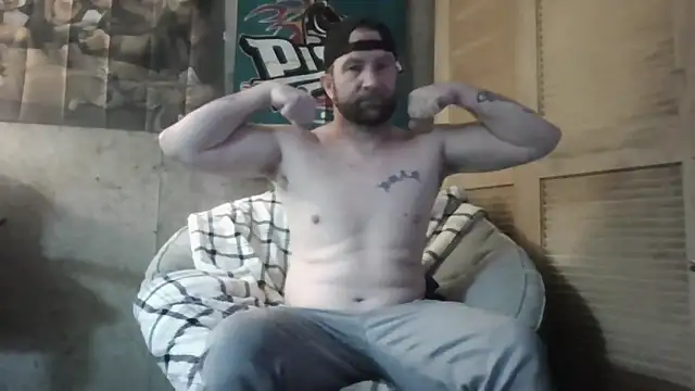 Snapshot of Edward_LongCock chatting on 27, 5, 2026 Edward LongCock online show from 27, 5, 2026