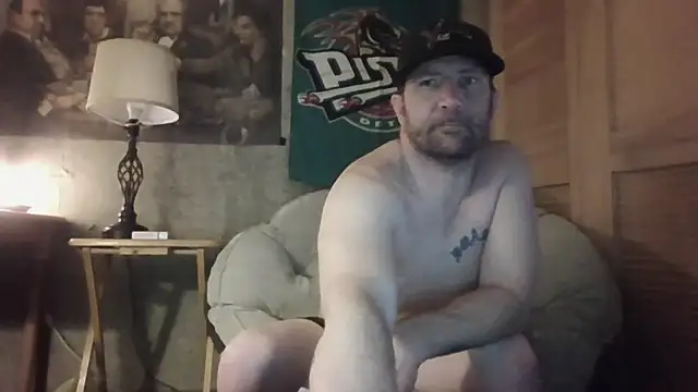 Snapshot of Edward_LongCock chatting on 5, 6, 2026 Edward LongCock online show from 5, 6, 2026