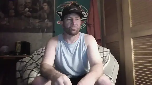Snapshot of Edward_LongCock chatting on 4, 7, 2026 Edward LongCock online show from 4, 7, 2026