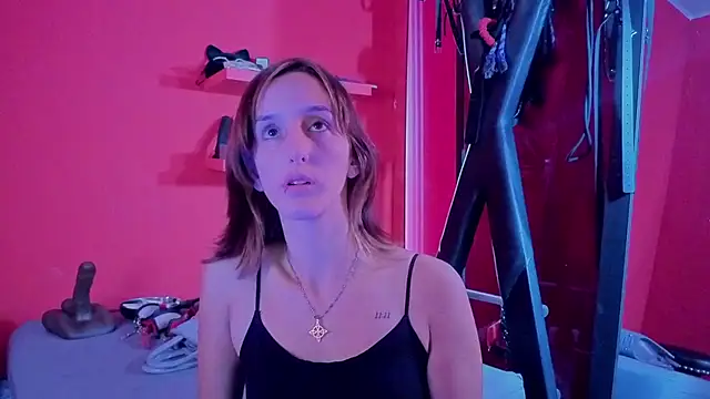 Snapshot of Ambar_Roux_ chatting on 8, 9, 2025 Ambar Roux  online show from 8, 9, 2025