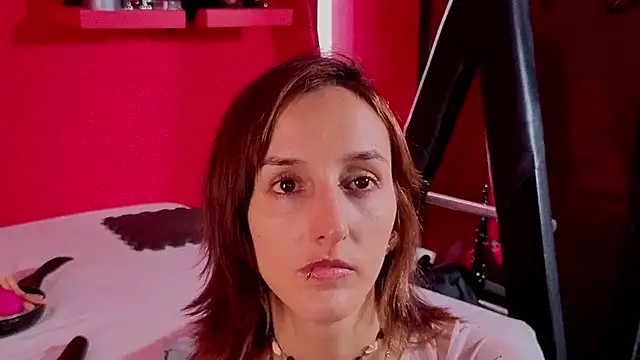 Snapshot of Ambar_Roux_ chatting on 12, 9, 2025 Ambar Roux  online show from 12, 9, 2025