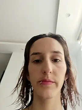 Ambar Roux  online show from 13, 11, 2025