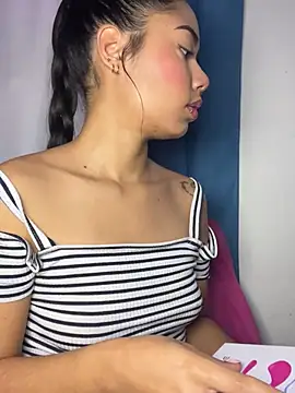 Snapshot of _Luana chatting on 7, 3, 2025  Luana online show from 7, 3, 2025