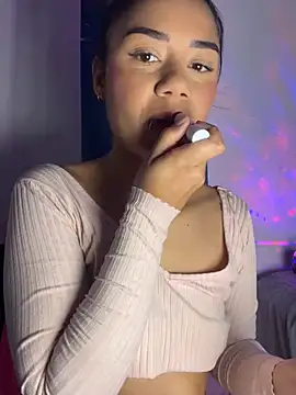 Snapshot of _Luana chatting on 21, 3, 2025  Luana online show from 21, 3, 2025