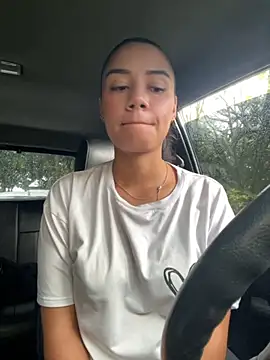  Luana online show from 14, 11, 2025