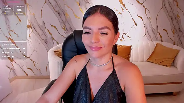 Snapshot of ValeriaRoldanX chatting on 8, 3, 2025 ValeriaRoldanX online show from 8, 3, 2025