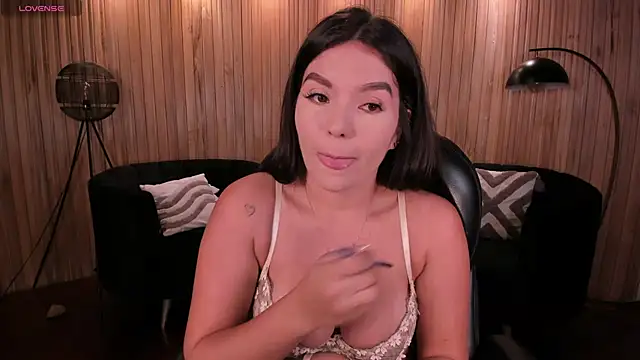 ValeriaRoldanX online show from 25, 11, 2025