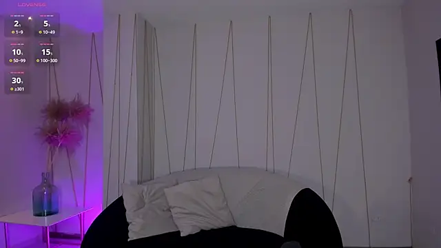 Snapshot of ValeriaRoldanX chatting on 25, 5, 2026 ValeriaRoldanX online show from 25, 5, 2026