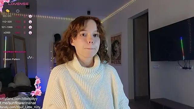 Snapshot of 812sunflowerinahat chatting on 28, 10, 2025 812sunflowerinahat online show from 28, 10, 2025