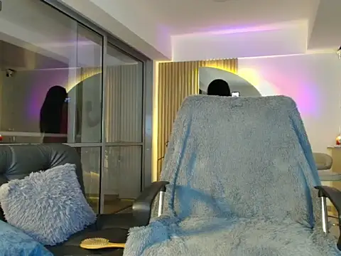 Snapshot of thesweetkhloe__ chatting on 21, 10, 2025 thesweetkhloe online show from 21, 10, 2025