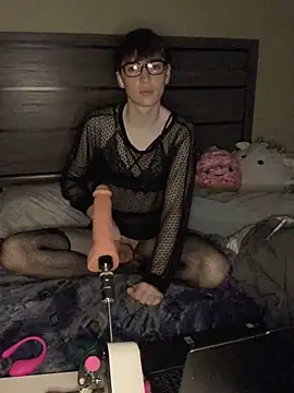 YourFavTwinkie online show from 25, 1, 2025