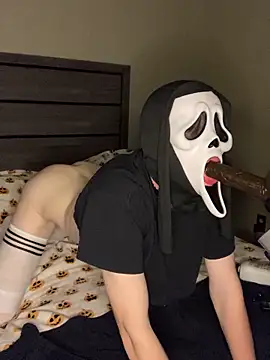 YourFavTwinkie online show from 22, 10, 2025