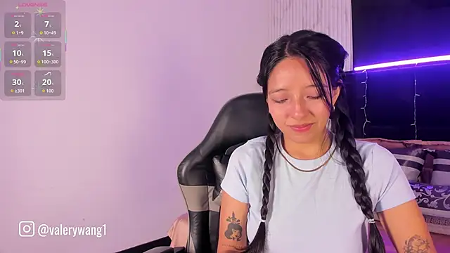 Valery wang online show from 23, 9, 2025