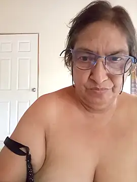 florecita69 online show from 23, 10, 2025