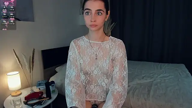 MaryJacksoon online show from 3, 2, 2025