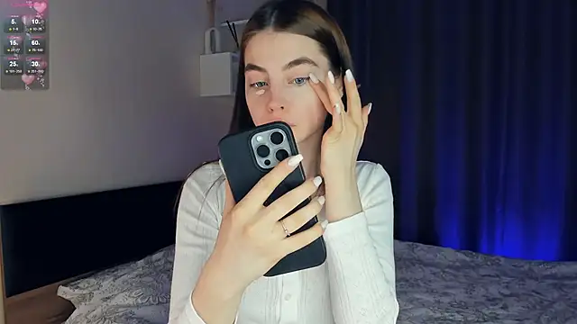 MaryJacksoon online show from 20, 2, 2025