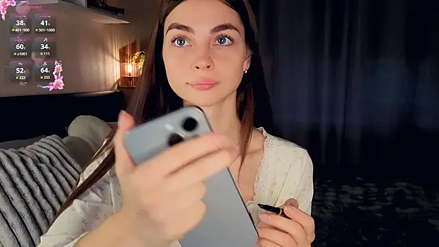 MaryJacksoon online show from 19, 10, 2025