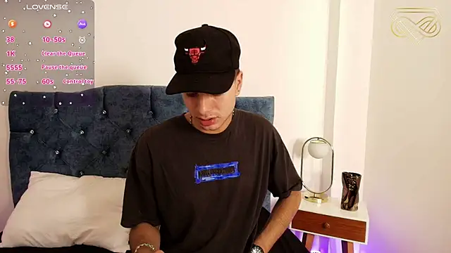 Amadeo Wild online show from 6, 12, 2024