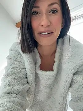 lola tentatiion online show from 21, 5, 2026