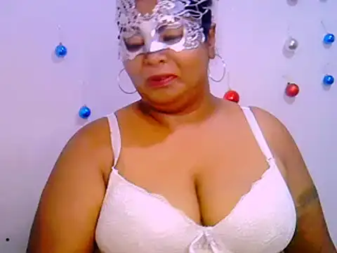 Snapshot of Mysterylady143 chatting on 17, 2, 2025 Mysterylady143 online show from 17, 2, 2025