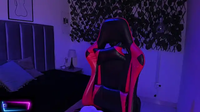 Kitty Gang online show from 10, 10, 2025