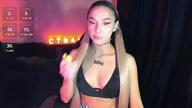 MilaAsh online show from 15, 4, 2026