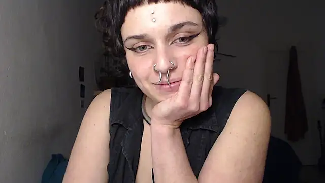 Snapshot of kinkyspirali chatting on 13, 12, 2024 kinkyspirali online show from 13, 12, 2024