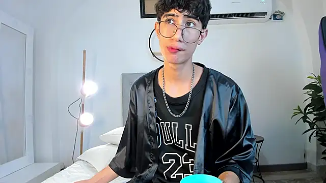 Snapshot of novaybrian chatting on 26, 1, 2025 novaybrian online show from 26, 1, 2025