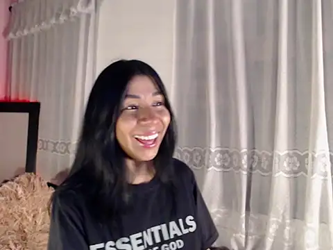 selene gils online show from 2, 4, 2026