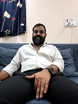 Fun Guuy online show from 3, 2, 2026