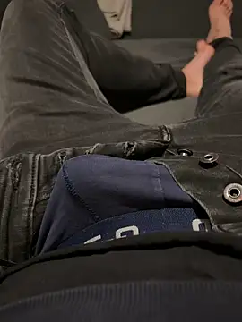 mrniceguy198 online show from 8, 3, 2026