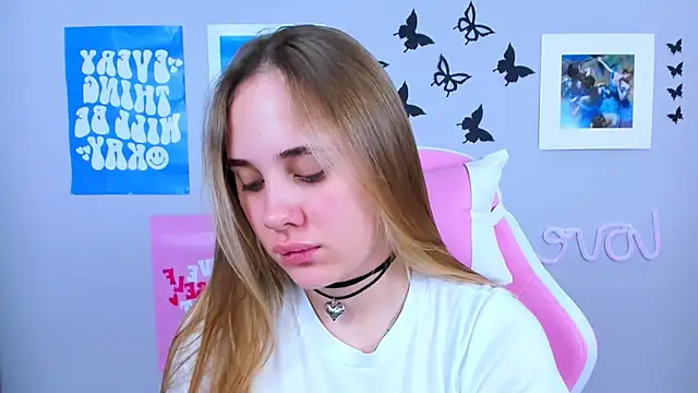 MiaMilas online show from 23, 12, 2024