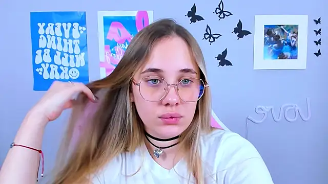 MiaMilas online show from 23, 12, 2024