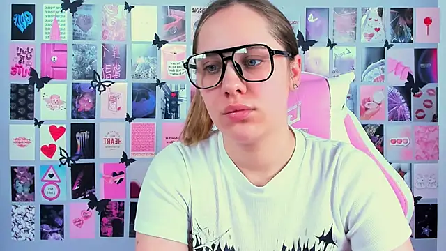 MiaMilas online show from 21, 3, 2025