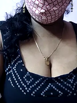Snapshot of mallu-sumi chatting on 19, 5, 2026 mallu-sumi online show from 19, 5, 2026