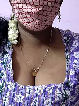 Snapshot of mallu-sumi chatting on 20, 5, 2026 mallu-sumi online show from 20, 5, 2026