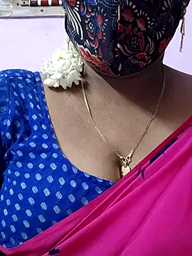 Snapshot of mallu-sumi chatting on 20, 7, 2026 mallu-sumi online show from 20, 7, 2026