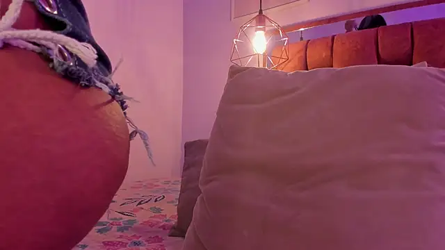 kristakinnky online show from 15, 10, 2025