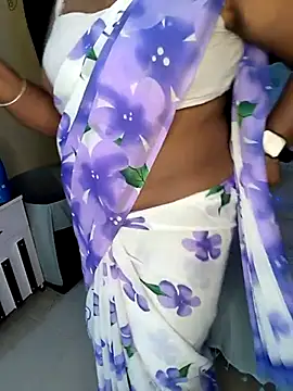 Snapshot of honey-sexy chatting on 7, 3, 2025 honey-sexy online show from 7, 3, 2025