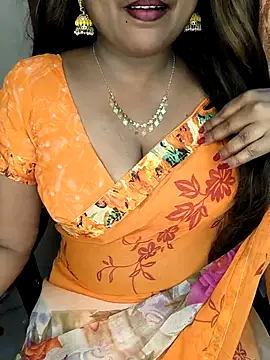 Snapshot of honey-sexy chatting on 13, 10, 2025 honey-sexy online show from 13, 10, 2025