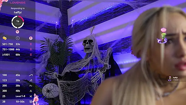 Snapshot of blondie_muller chatting on 27, 10, 2025 blondie muller online show from 27, 10, 2025