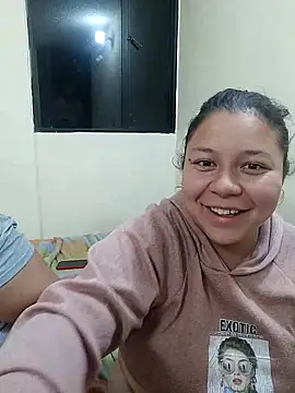 Snapshot of ZuriandAlex chatting on 15, 2, 2025 ZuriandAlex online show from 15, 2, 2025