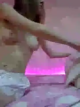 Snapshot of beautiful_angel chatting on 12, 1, 2025 beautiful angel online show from 12, 1, 2025