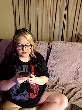 Snapshot of ChubbyBubs chatting on 13, 9, 2025 ChubbyBubs online show from 13, 9, 2025