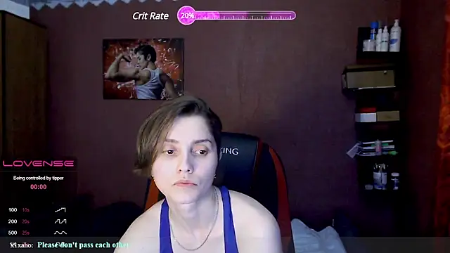 Snapshot of womanstrong78 chatting on 18, 12, 2024 womanstrong78 online show from 18, 12, 2024